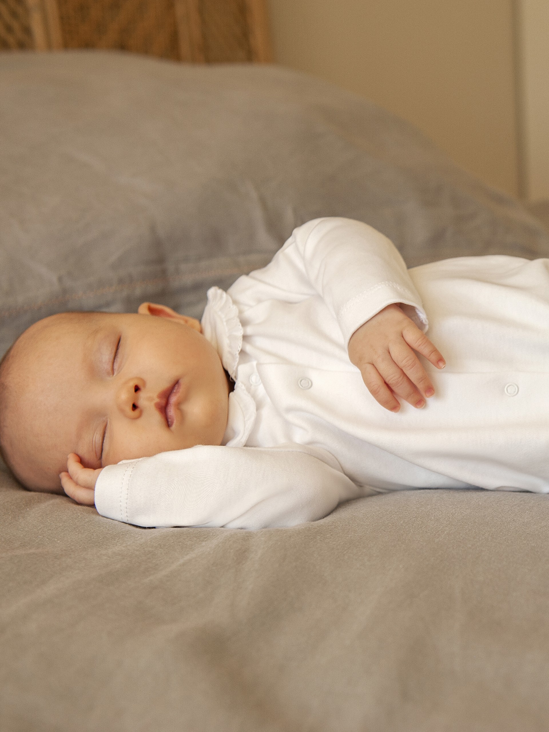 Babygrow with lace collar