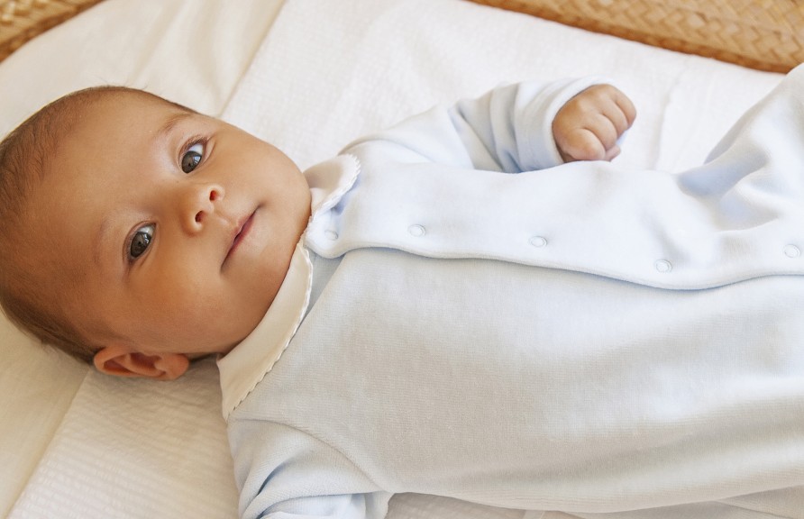 Velvet babygrow with round neck