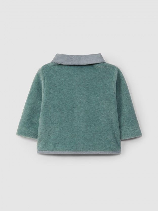 Fleece jacket with collar and pockets