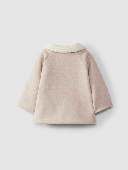 Coat with fur collar Coat with fur collar
