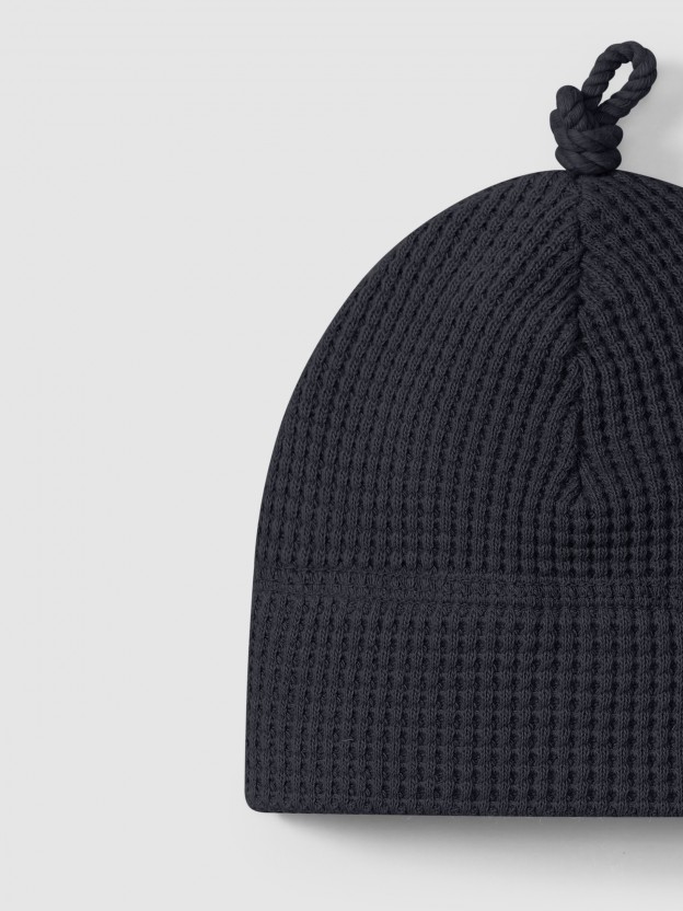 Waffle weave beanie with knot Waffle weave beanie with knot