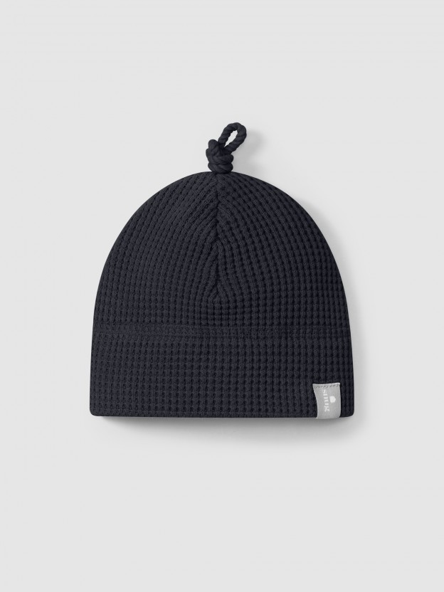 Waffle weave beanie with knot Waffle weave beanie with knot