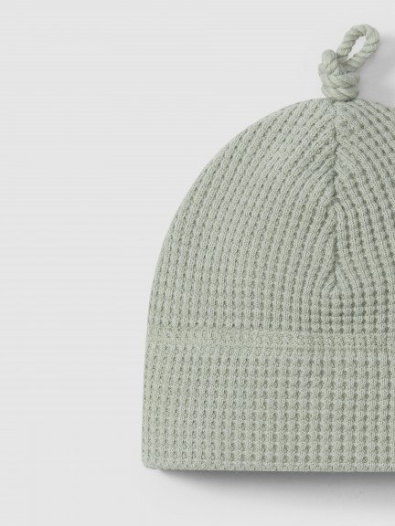 Bonnet maille gaufrée avec nœud Bonnet maille gaufrée avec nœud