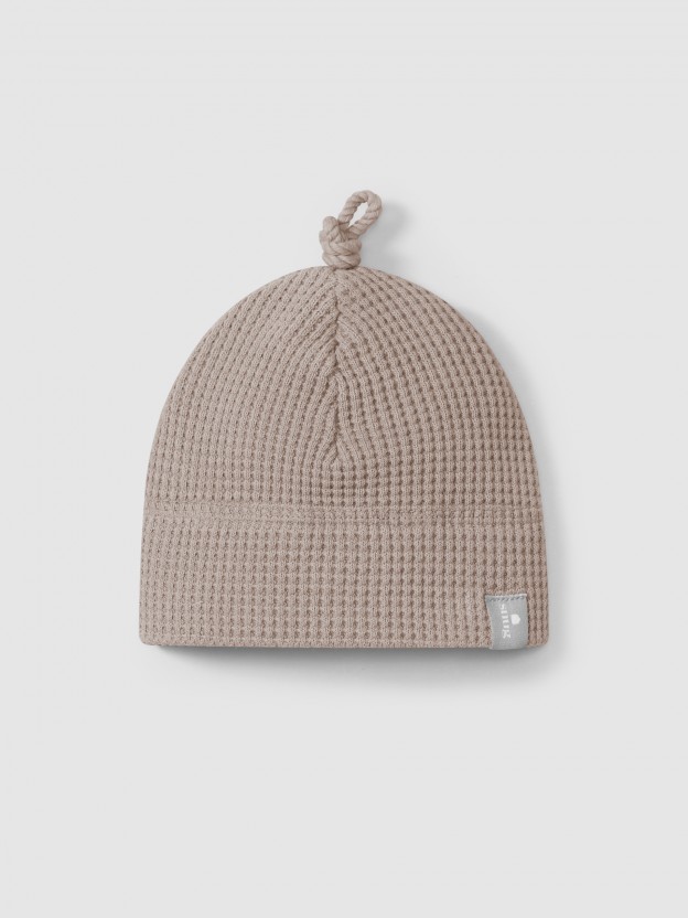 Waffle weave beanie with knot Waffle weave beanie with knot