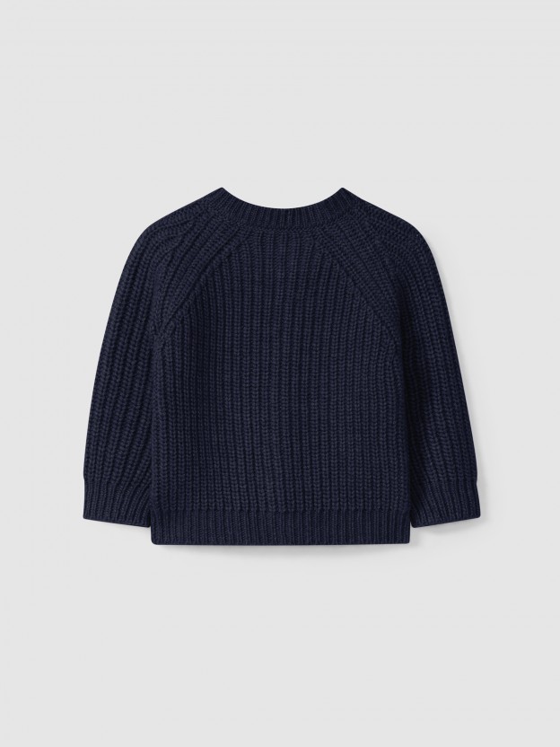 Knitted cardigan with a round neckline Knitted cardigan with a round neckline