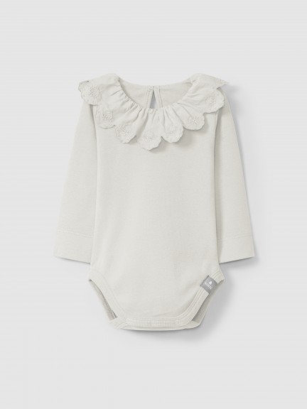 Body cuello de volante bordado inglés Body cuello de volante bordado inglés