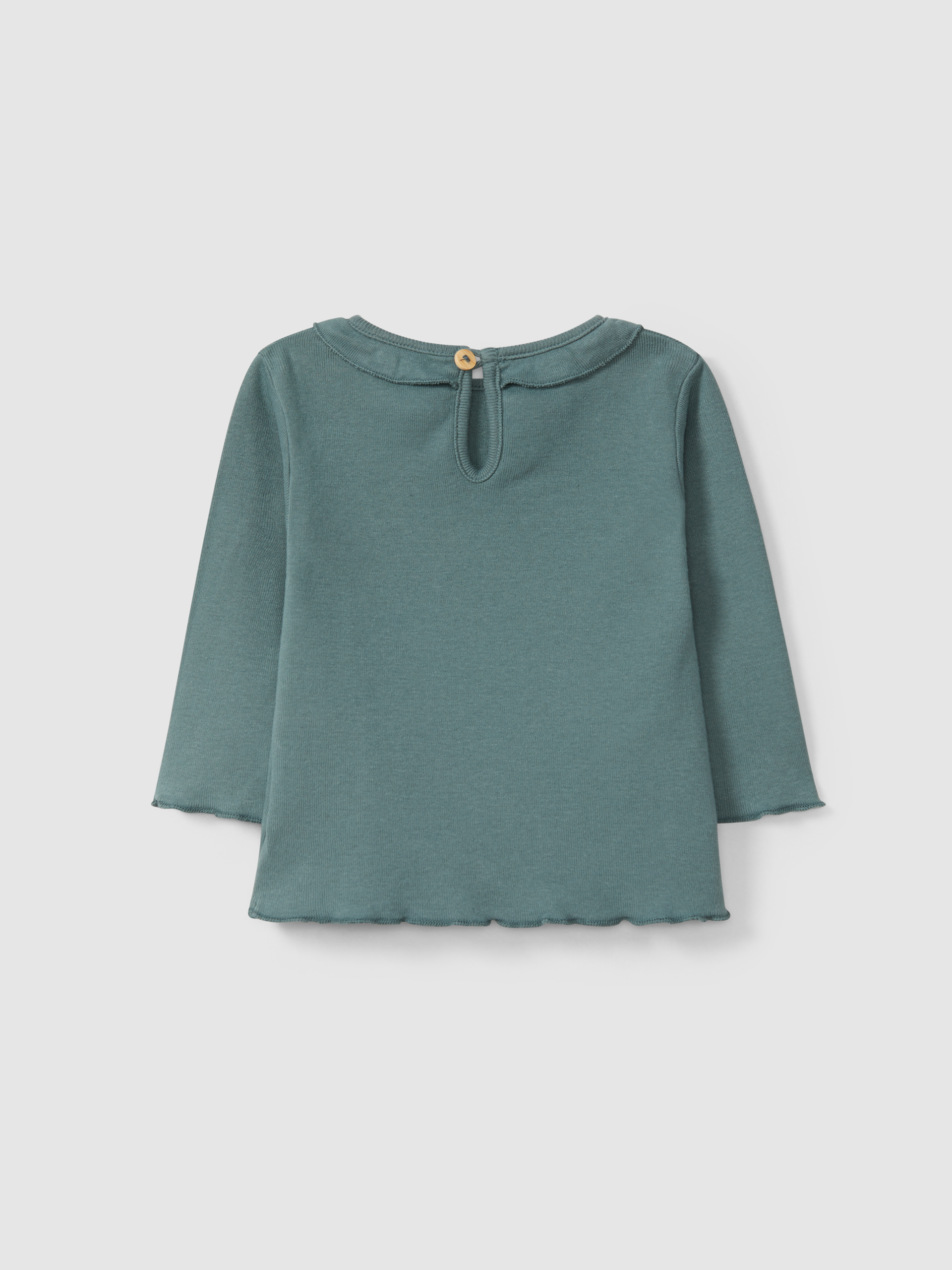 Longsleeve with ruffled collar