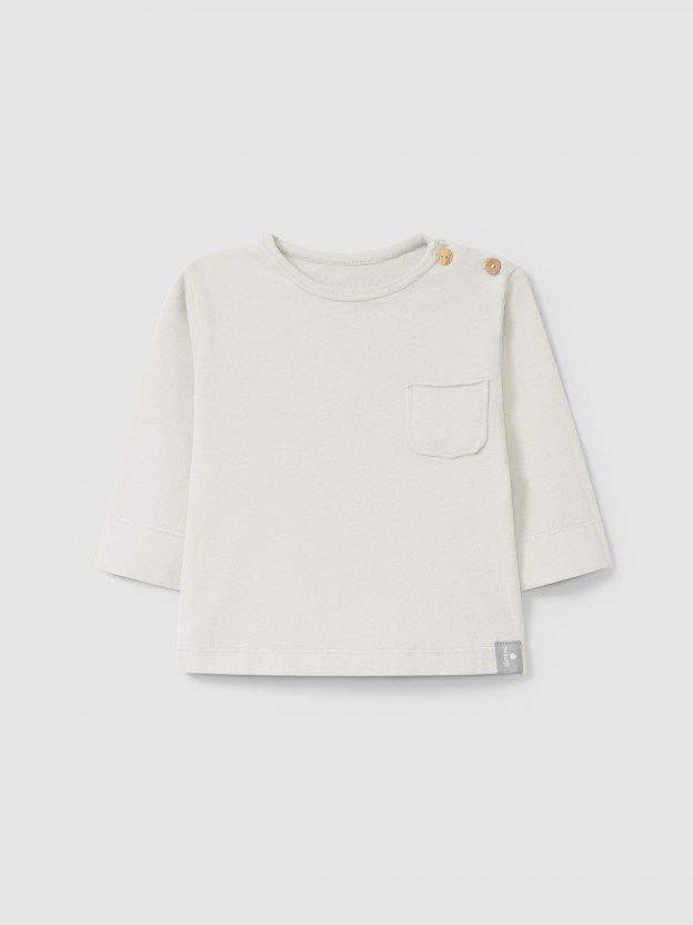 Longsleeve with pocket Longsleeve with pocket
