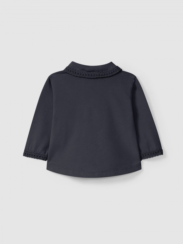 Longsleeve with lace detail Longsleeve with lace detail