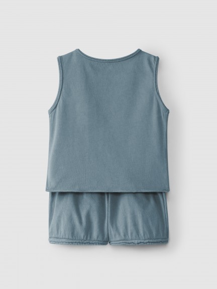 Conjunto camiseta y pantalón corto Conjunto camiseta y pantalón corto