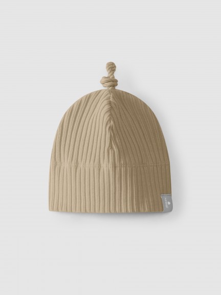 Gorro acanalado con nudo Gorro acanalado con nudo