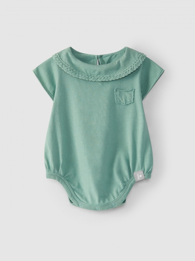 Body col en dentelle en crochet Body col en dentelle en crochet
