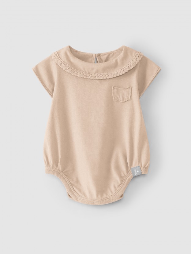 Body col en dentelle en crochet
