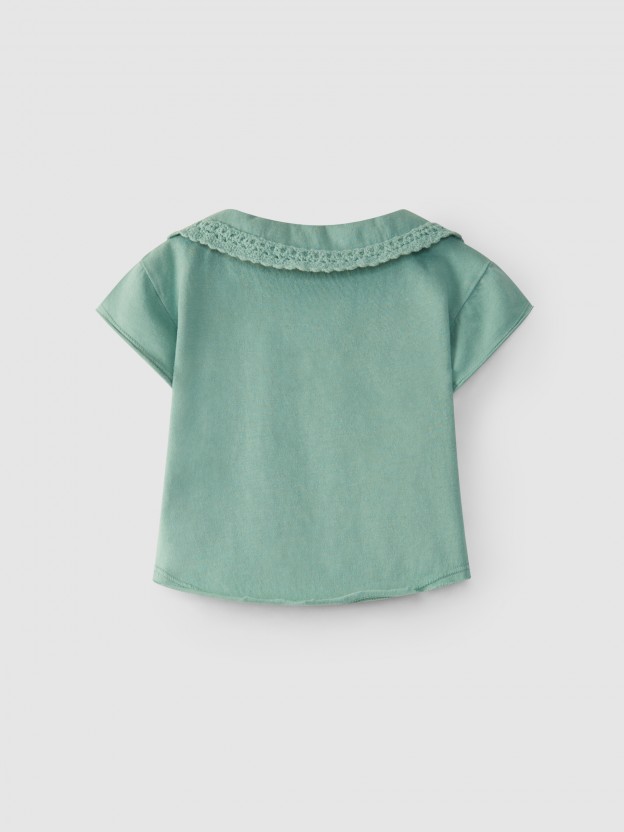 Polo con cuello de encaje de crochet Polo con cuello de encaje de crochet