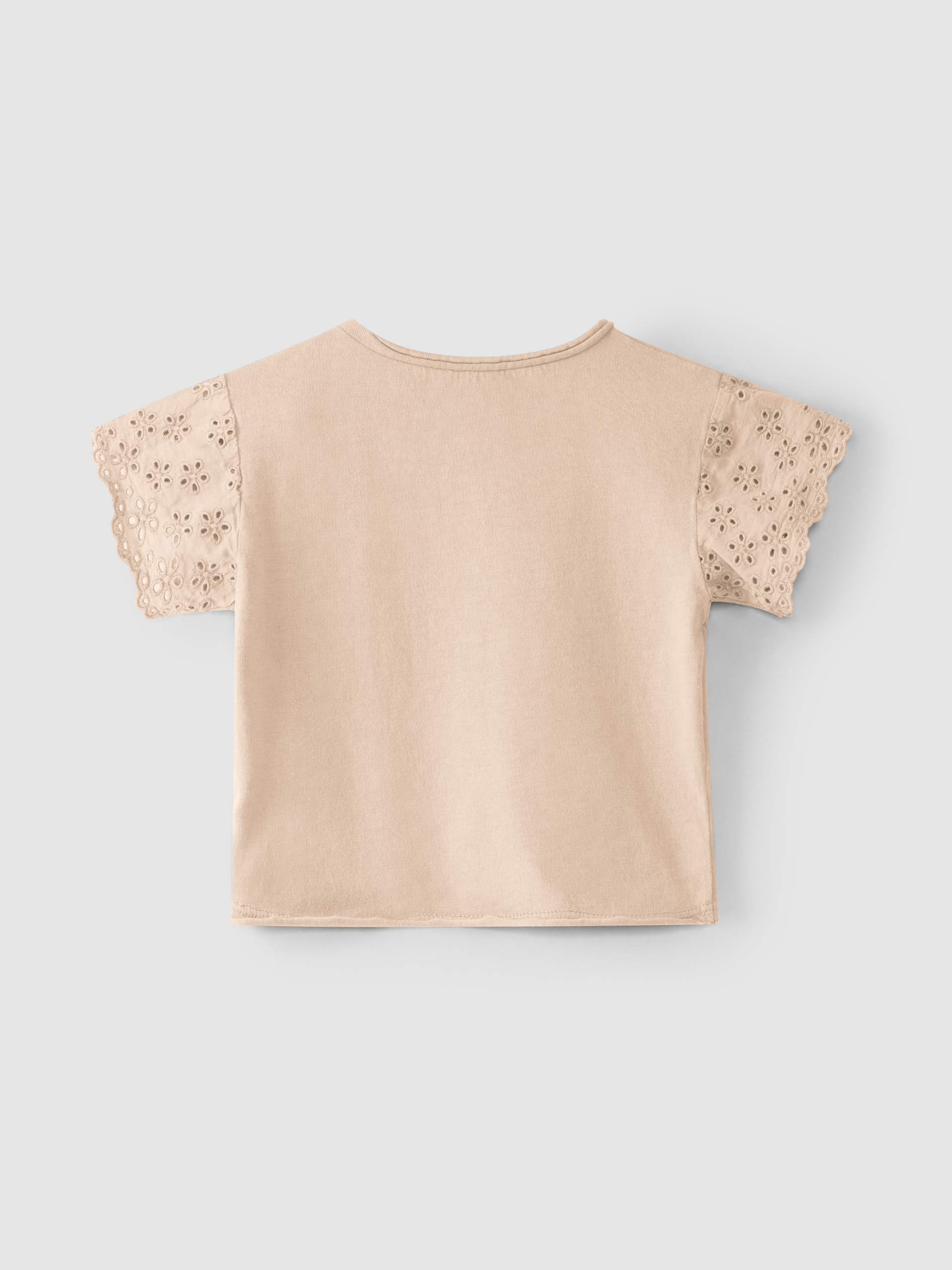 T-shirt sleeves English embroidery