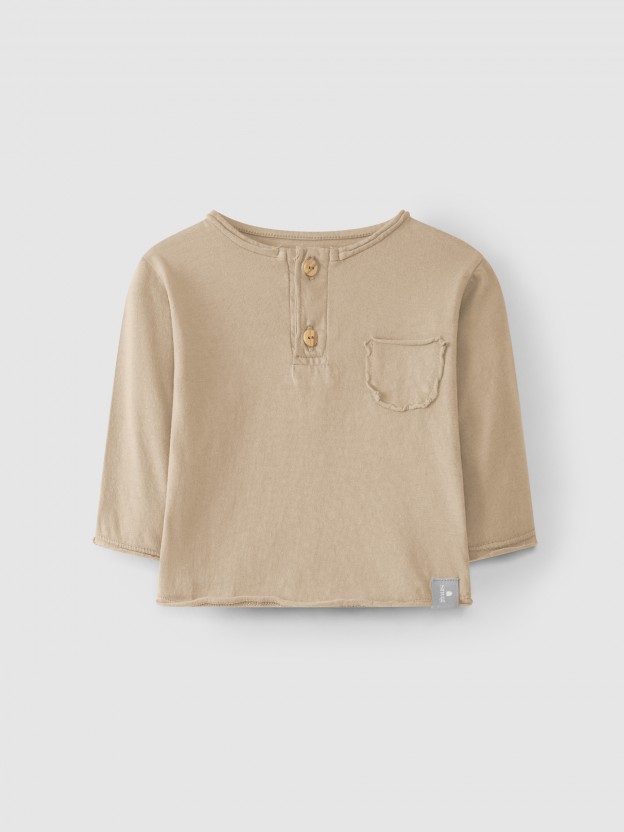 Plain longsleeve with pocket Plain longsleeve with pocket