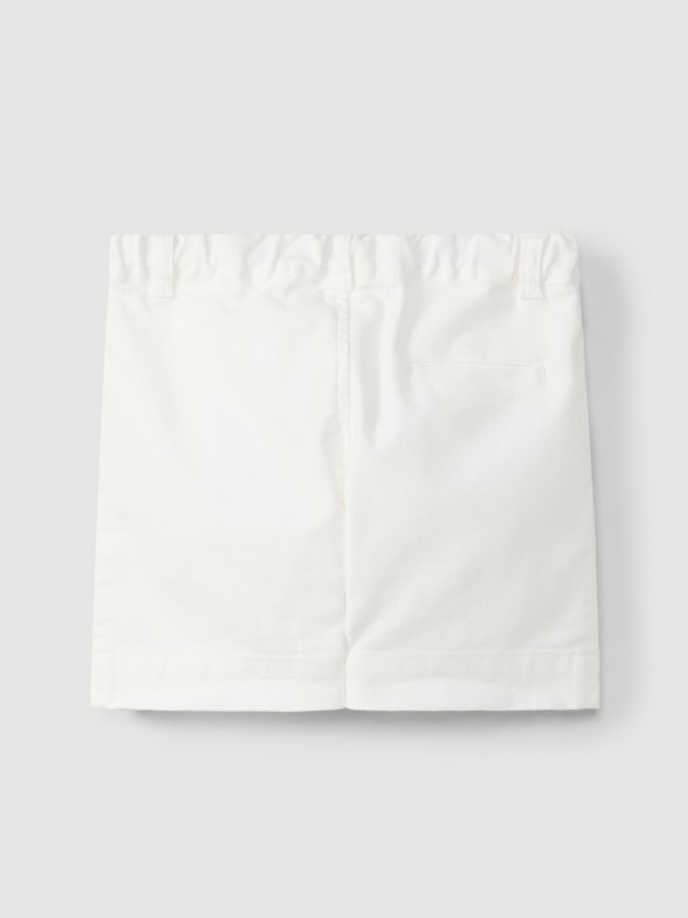 Canvas shorts with three pockets Canvas shorts with three pockets