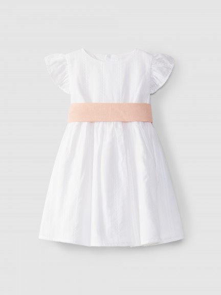 Vestido de tecido bordado com faixa