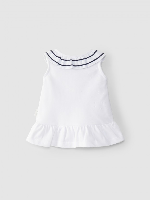 Vestido de piqu� con cuello volante y rayas