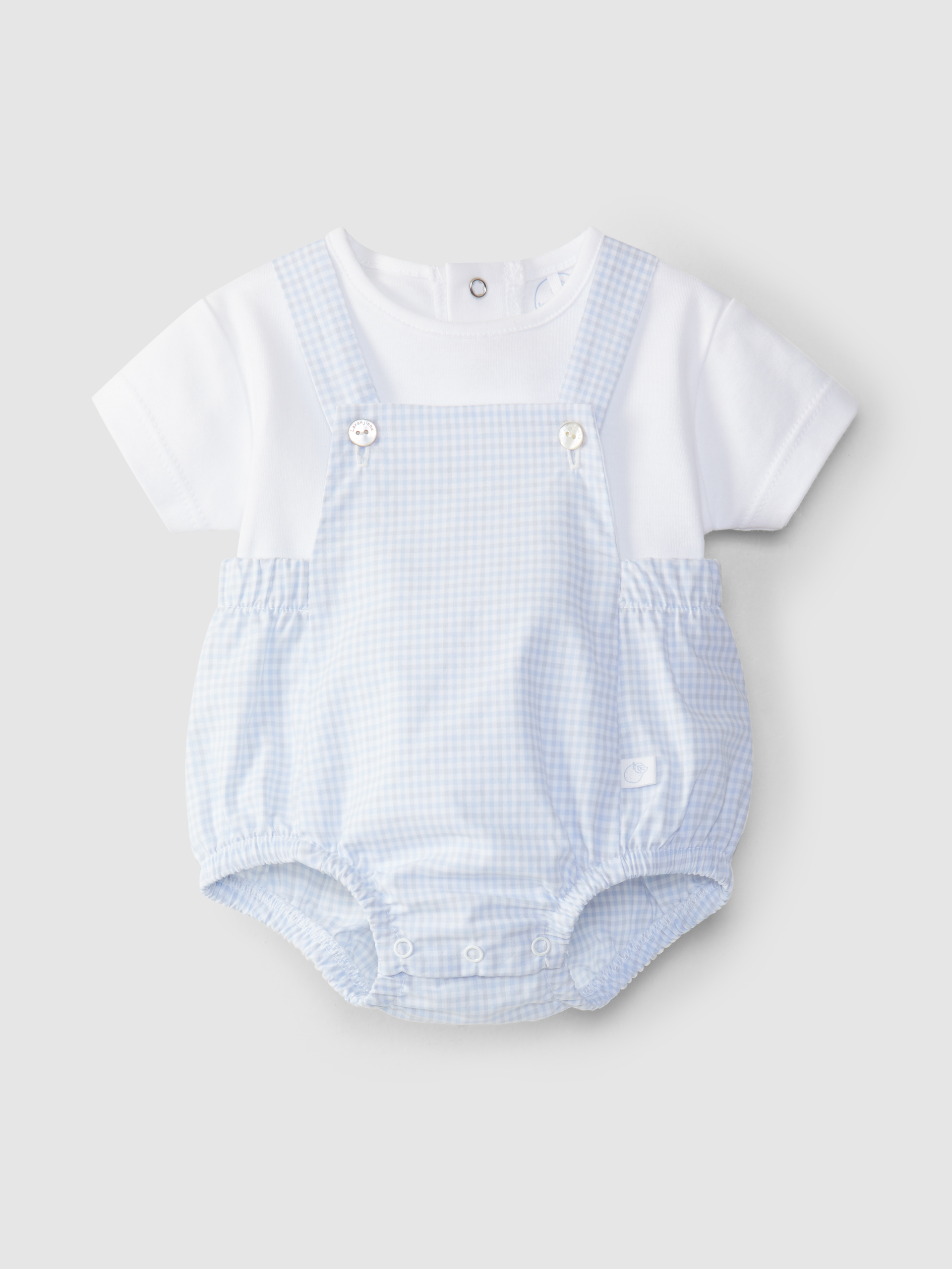 Conjunto de camiseta y bombacho a cuadros vichy