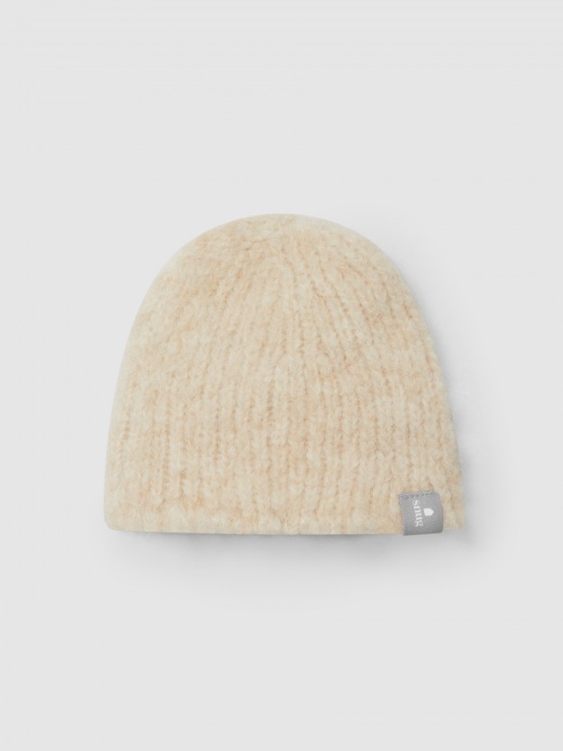Bonnet tricoté sans coutures Bonnet tricoté sans coutures