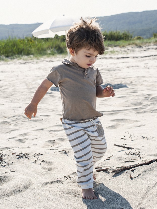 Pull-up pants with stripes Pull-up pants with stripes