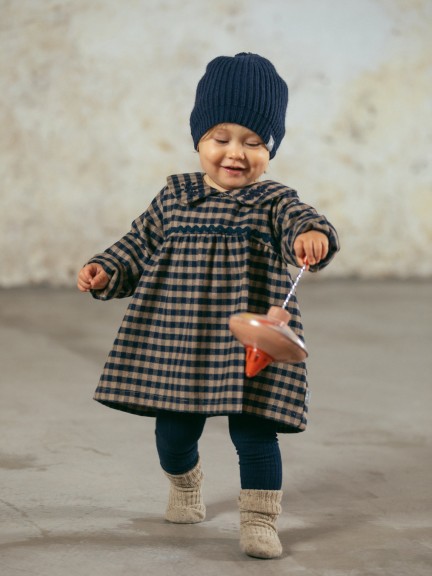Plaid dress with embroidered collar in wool yarn Plaid dress with embroidered collar in wool yarn