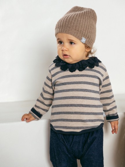 Striped longsleeve with ruffled collar Striped longsleeve with ruffled collar