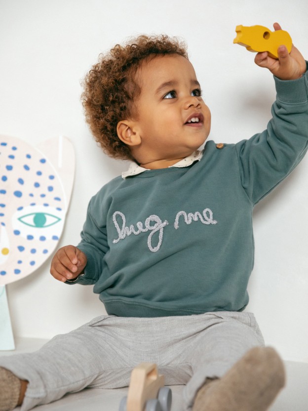 "Hug me" sweatshirt "Hug me" sweatshirt