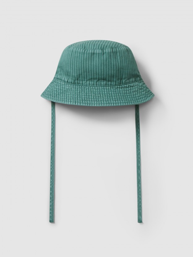 Sombrero reversible con cinta decorativa