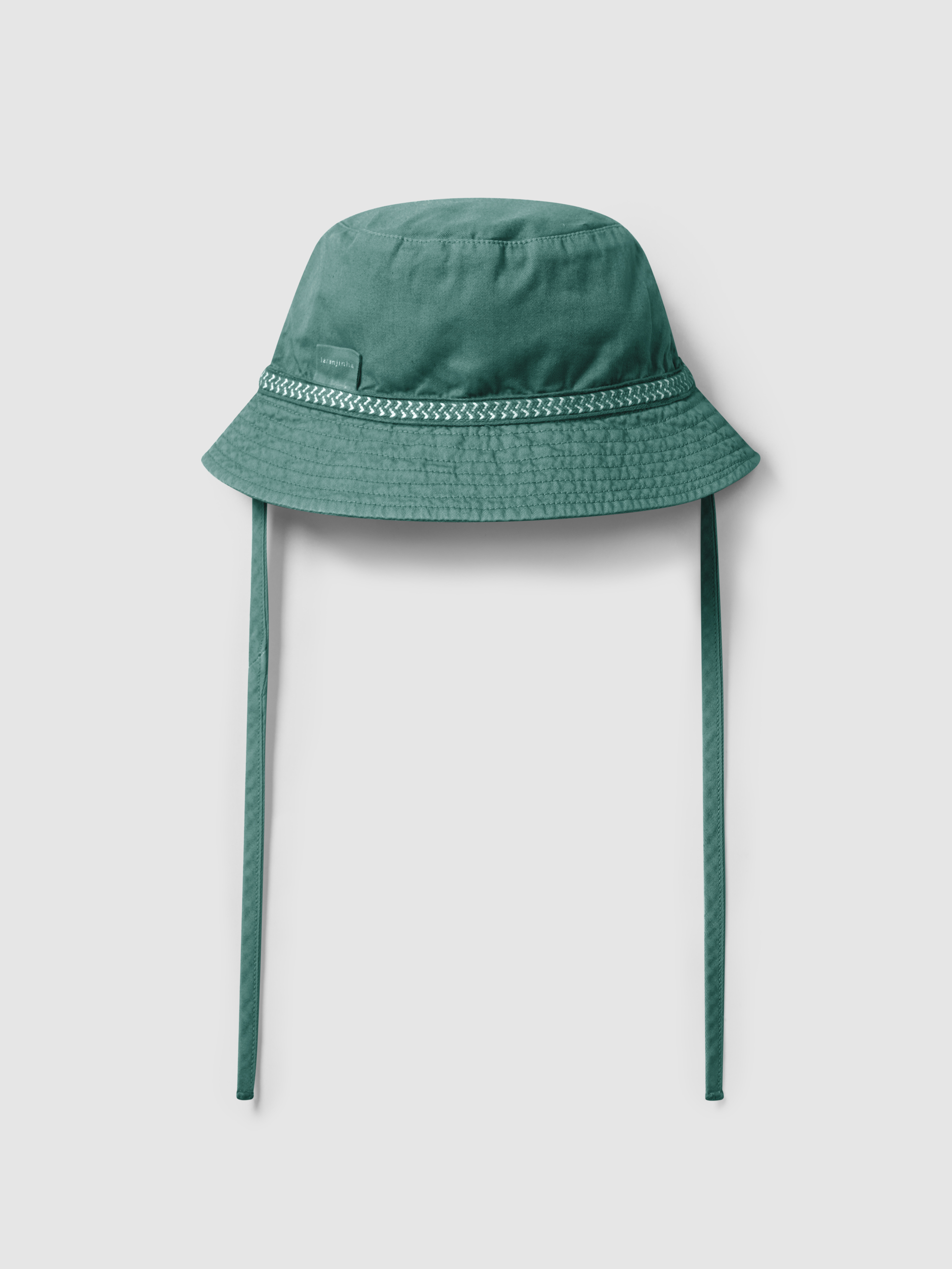 Sombrero reversible con cinta decorativa