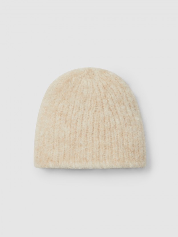 Bonnet tricoté sans coutures Bonnet tricoté sans coutures