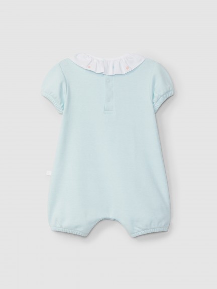 Trajecito cuello volante con flores bordadas Trajecito cuello volante con flores bordadas