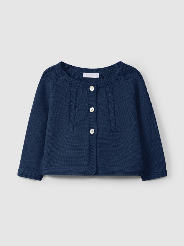 Gilet tricoté avec détail de tresse Gilet tricoté avec détail de tresse