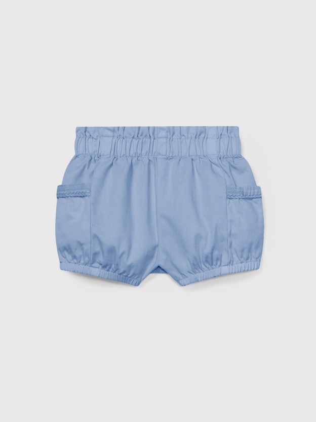 Pantalón corto pull-up sarga con bolsillos laterales Pantalón corto pull-up sarga con bolsillos laterales