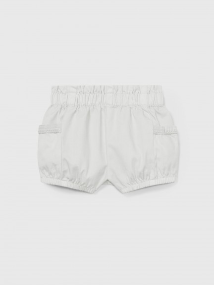 Pantalón corto pull-up sarga con bolsillos laterales Pantalón corto pull-up sarga con bolsillos laterales