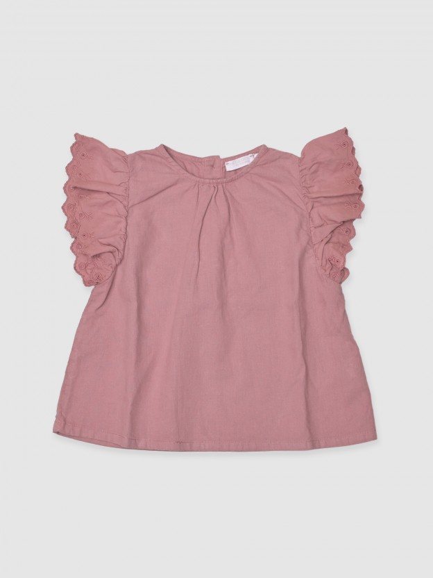 Blusa com mangas de folho bordado inglês Blusa com mangas de folho bordado inglês