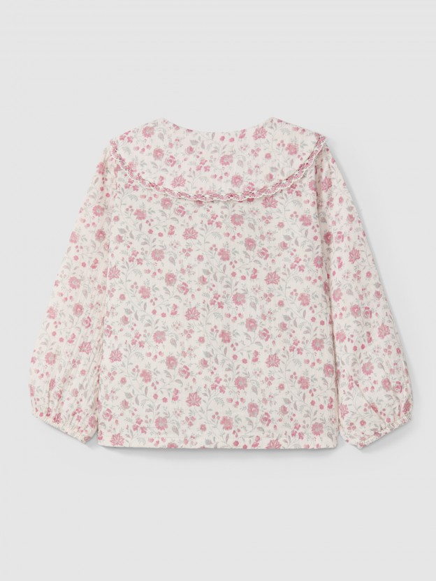 Blouse in organic gauze with delicate lace detail Blouse in organic gauze with delicate lace detail