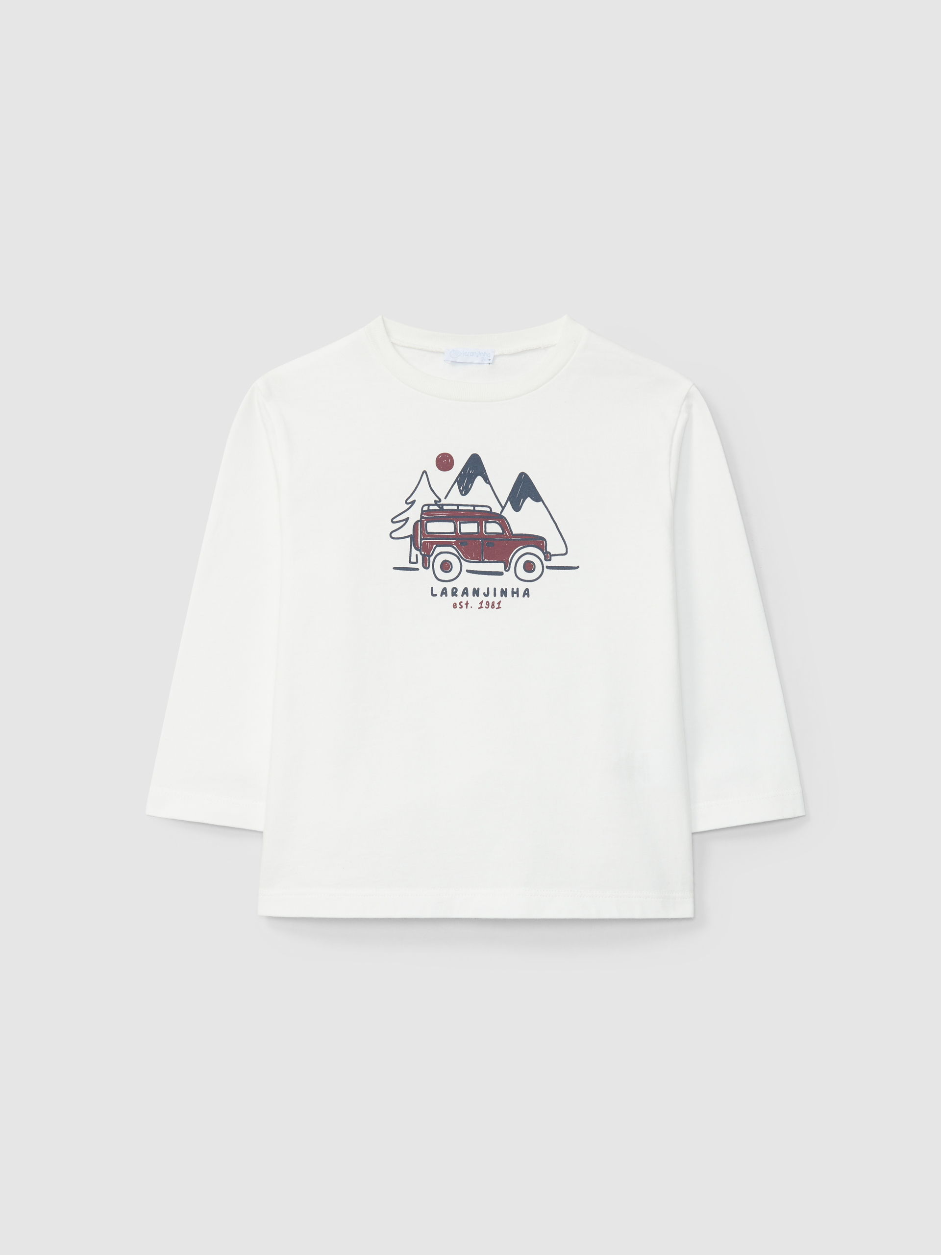Longsleeve jipe nas montanhas