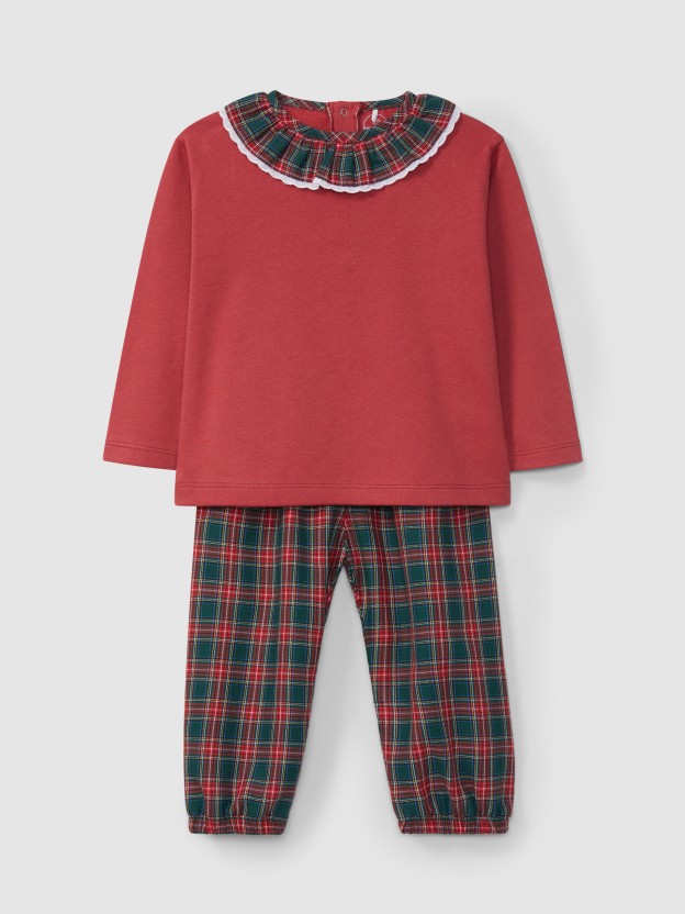 Pijama xadrez com gola de folho Pijama xadrez com gola de folho
