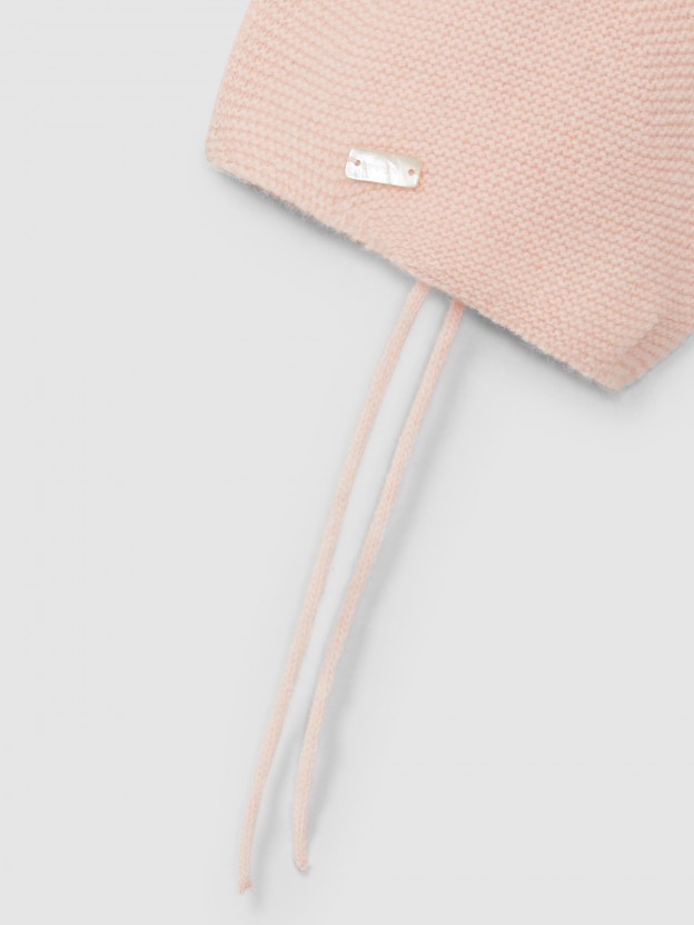 Gorro tricotado con pomp�n