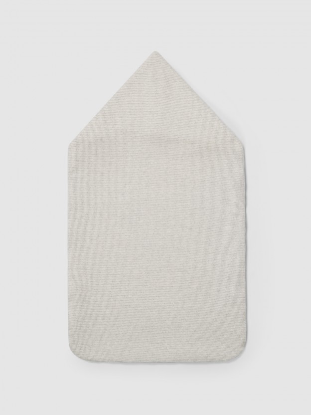 Swaddling blanket in pied-de-poule jacquard knit Swaddling blanket in pied-de-poule jacquard knit