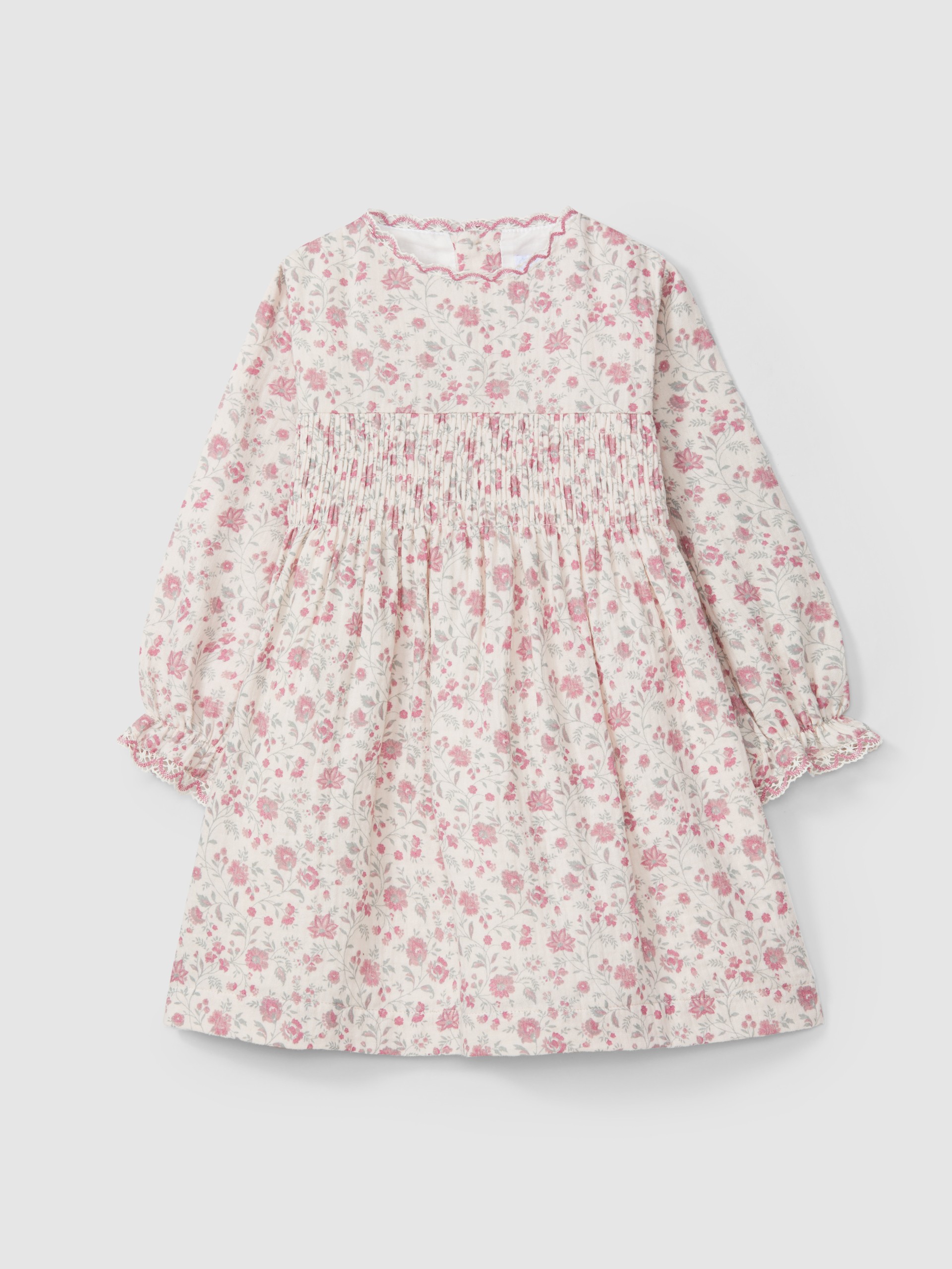 Vestido de flores con detalle de delicado encaje
