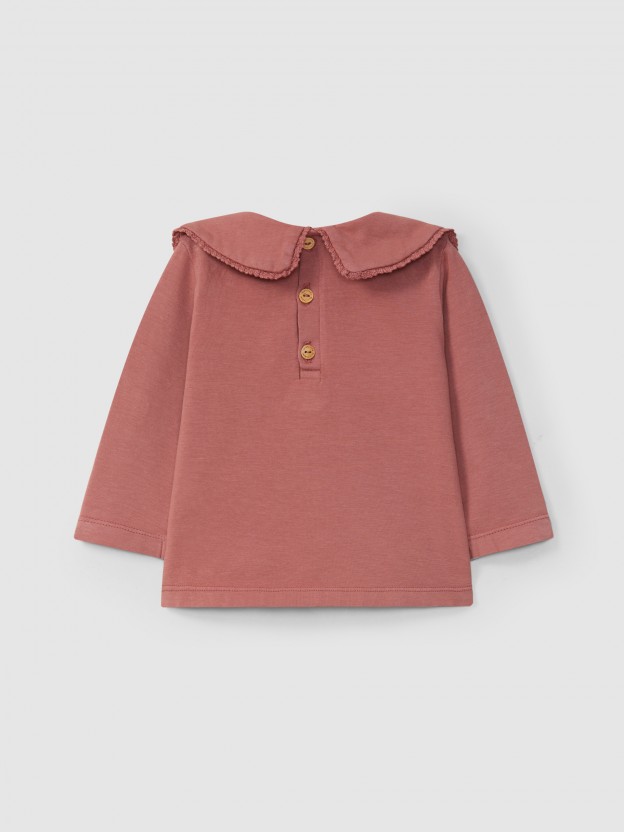 Longsleeve gola redonda com detalhe de fita croché Longsleeve gola redonda com detalhe de fita croché