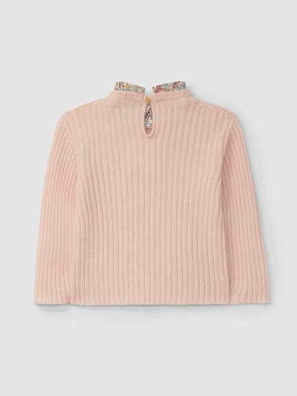 Knitted jumper with removable collar Knitted jumper with removable collar
