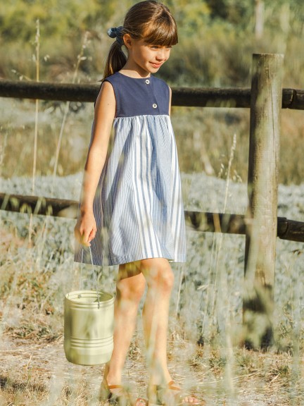 Vestido a rayas irregulares