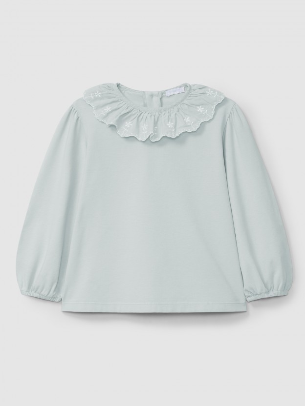 Longsleeve com gola de folho flores bordadas Longsleeve com gola de folho flores bordadas