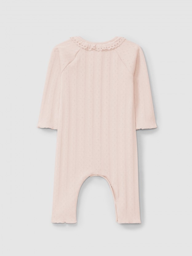 Ensemble ajouré avec broderie anglaise Ensemble ajouré avec broderie anglaise
