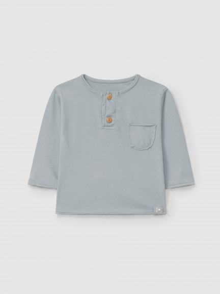 Plain longsleeve with pocket Plain longsleeve with pocket