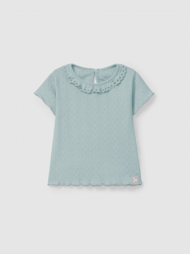 Ajour pattern T-shirt with ruffled collar English embroidery Ajour pattern T-shirt with ruffled collar English embroidery
